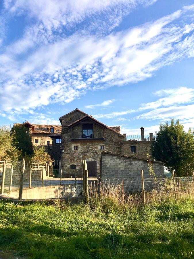 Apartamentos Bajo Pena Apartamentos Sanlorien El Pueyo de Araguás Kültér fotó